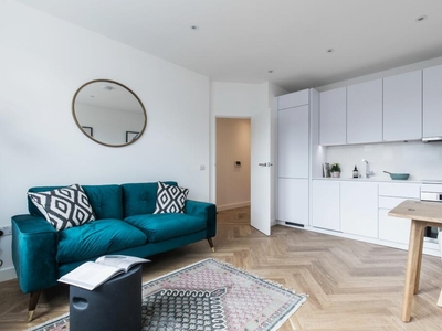 1 bedroom flat for rent in Avenue House, Allitsen Road, NW8
