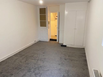 1 bedroom ground floor flat for rent in Connaught Road, Cardiff, CF24