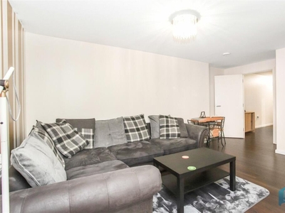 2 bedroom apartment for rent in Holdsworth Lodge, 66 Lankaster Gardens, East Finchley, London, N2