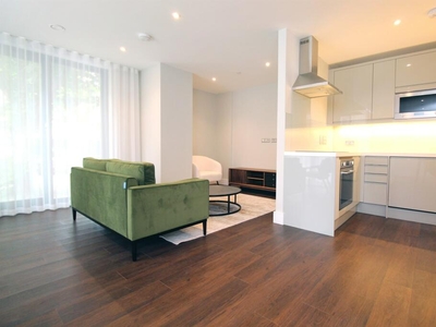 2 bedroom apartment for rent in Orchard Wharf, E14