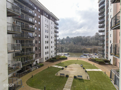 2 bedroom apartment for rent in Roma, Victoria Wharf, Cardiff Bay, CF11