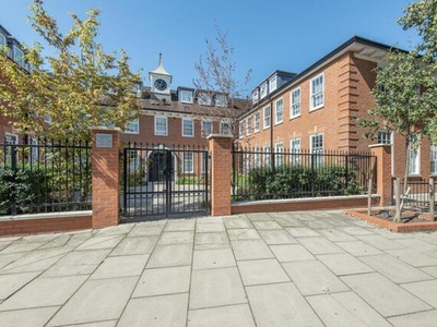 2 Bedroom Apartment Richmond Upon Thames Greater London