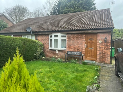 2 bedroom bungalow for rent in Dean Close, Wollaton, Nottingham, NG8 2BX, NG8