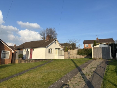 2 bedroom bungalow for rent in Whitesand Close, Glenfield, LE3