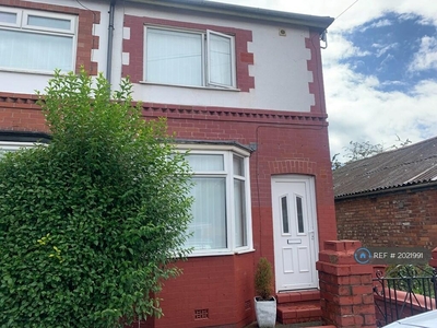 2 bedroom end of terrace house for rent in Leicester Street, Reddish Stockport, SK5