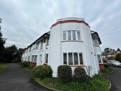 2 bedroom flat for rent in 107 - 109 Parkstone Road
Poole
Dorset, BH15