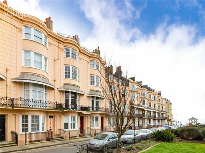 2 bedroom flat for rent in Bedford Square, Brighton, BN1