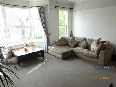 2 bedroom flat for rent in Comerford Road, London, SE4