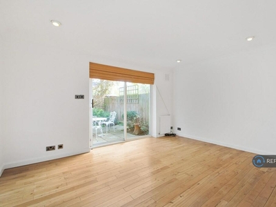 2 bedroom flat for rent in Crediton Road, London, NW10