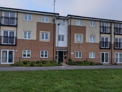 2 bedroom flat for rent in Hobart Close, Chelmsford, Essex, CM1