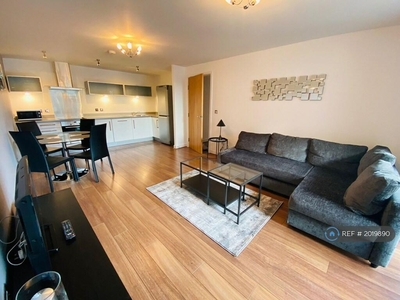 2 bedroom flat for rent in Opal House, Milton Keynes, MK9