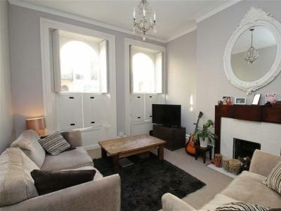 2 bedroom flat for rent in Oriental Place, Brighton, East Sussex, BN1 2LJ, BN1