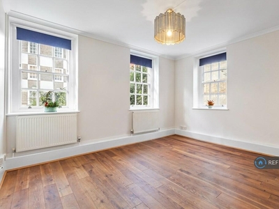 2 bedroom flat for rent in Page Street, London, SW1P