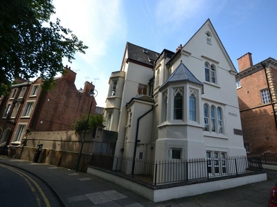 2 bedroom ground floor flat for rent in Byron House, College Street, Nottingham, NG1