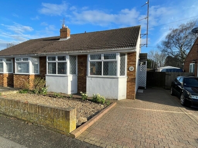2 bedroom semi-detached bungalow for rent in Linford Avenue, Milton Keynes, Buckinghamshire, MK16