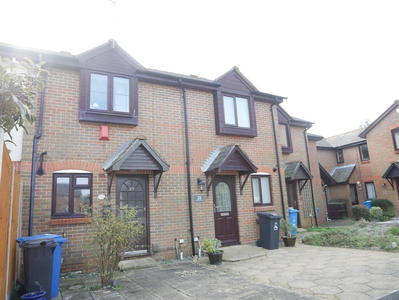 2 bedroom semi-detached house for rent in Baiter Park, BH15
