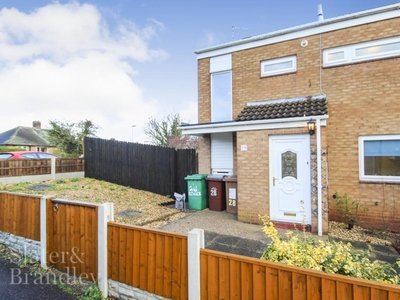 2 bedroom semi-detached house for rent in Bewick Drive, Nottingham, Nottinghamshire, NG3