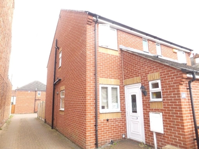 2 bedroom semi-detached house for rent in Charles Court, Hucknall, Nottinghamshire, NG15