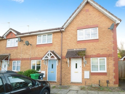 2 bedroom semi-detached house for rent in Foxberry Close, Pontprennau, Cardiff, CF23