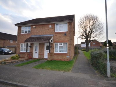 2 bedroom semi-detached house for rent in Newport Pagnell Milton Keynes, MK16