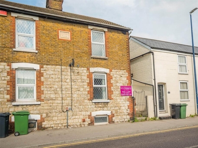 2 bedroom semi-detached house for rent in Well Road, Maidstone, Kent, ME14
