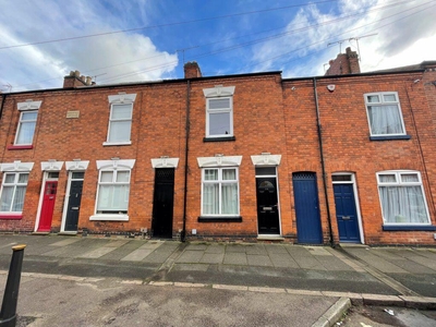 2 bedroom terraced house for rent in Avenue Road Extension, Leicester, LE2