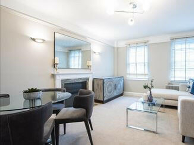 2 bedroom terraced house for rent in Fulham Road, London, SW3
