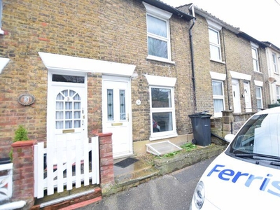 2 bedroom terraced house for rent in Thornhill Place, Maidstone, ME14