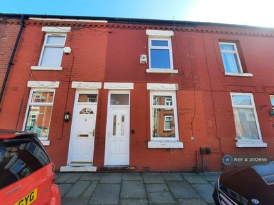 2 bedroom terraced house for rent in Winifred Street, Eccles, Manchester, M30