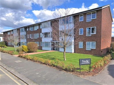3 bedroom apartment for rent in Stanley Road, Sutton, Surrey, SM2