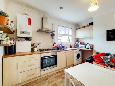 3 Bedroom Apartment Londres Great London