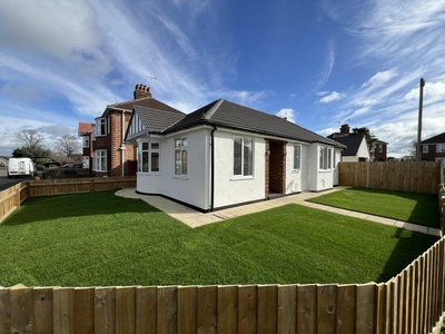 3 bedroom bungalow for rent in Hadley Road, Walton, Peterborough, PE4