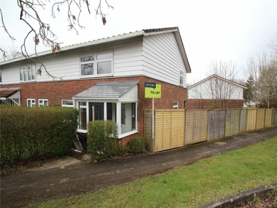 3 bedroom end of terrace house for rent in Bach Close, Basingstoke, Hampshire, RG22