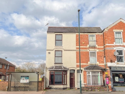 3 bedroom end of terrace house for rent in Wollaton Road, Nottingham NG8 1FE, NG8