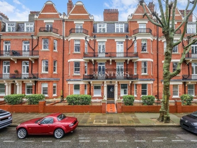 3 bedroom flat for rent in Leith Mansions, Grantully Road, London, W9