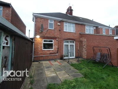 3 bedroom semi-detached house for rent in Braunstone Lane, LE3