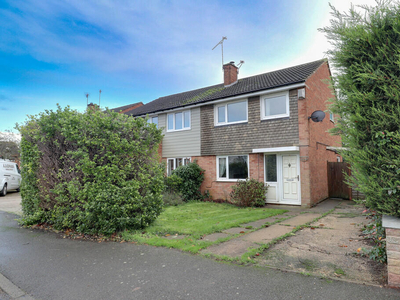 3 bedroom semi-detached house for rent in Peartree Close, Anstey, LE7