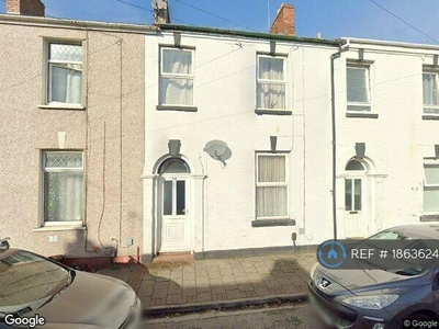 3 bedroom terraced house for rent in Augusta Street, Cardiff, CF24