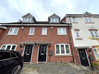 3 bedroom terraced house for rent in Lake View Court, Erdington, Birmingham, West Midlands, B23