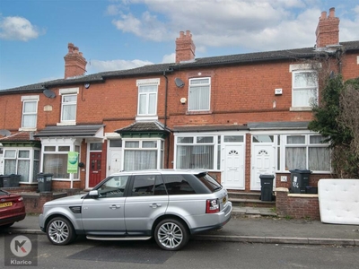 3 bedroom terraced house for rent in Weston Lane, Birmingham, B11