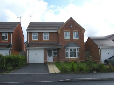 4 bedroom detached house for rent in Kinlet Close, Daimler Green, Coventry CV6