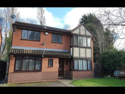 4 bedroom detached house for rent in Wilkinson Croft, Birmingham, B8