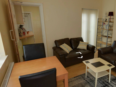 4 bedroom end of terrace house for rent in Daisy Road, Birmingham, B16
