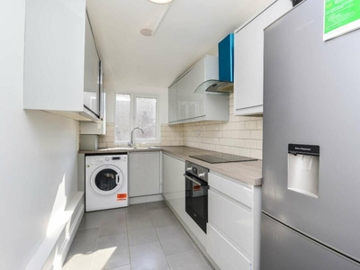 4 bedroom flat for rent in Camberwell Church Street, Camberwell, London, SE5