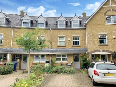4 bedroom terraced house for rent in Burgess Mead, Oxford, OX2
