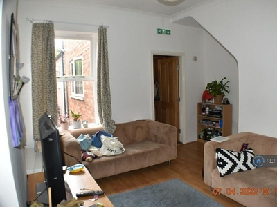4 bedroom terraced house for rent in Gordon Road, Harborne, Birmingham, B17