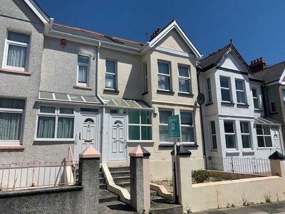 4 bedroom terraced house for rent in Stangray Avenue, Plymouth, PL4