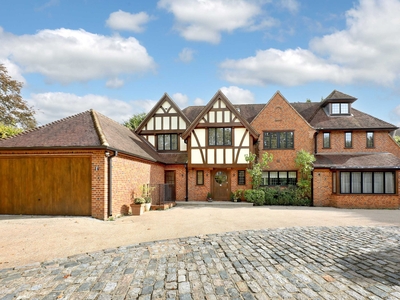 7 bedroom property for sale in Burkes Road, Beaconsfield, HP9