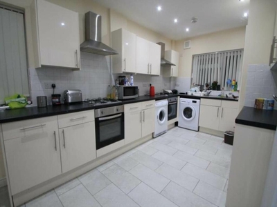 8 bedroom house for rent in Colum Road, Cathays, Cardiff, CF10