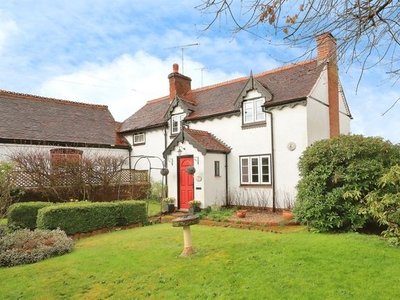 Cottage for sale in Birmingham Road, Blakedown, Kidderminster DY10